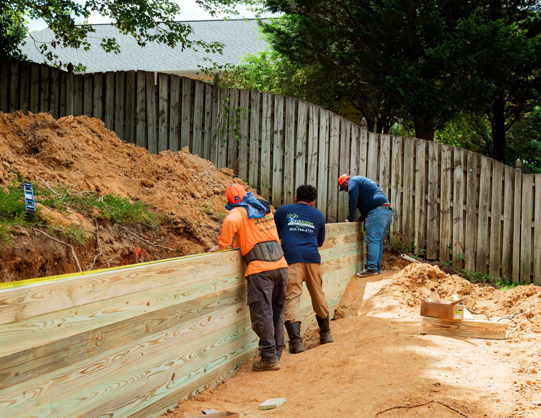 Retaining wall build